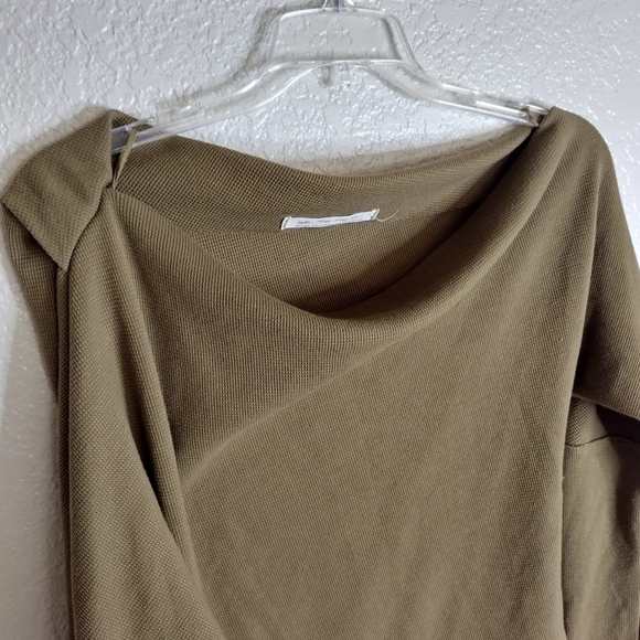 Free People We The Free Fuji Off Shoulder Olive Green Top Sz M - Picture 3 of 9